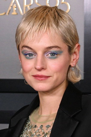 Emma Corrin Emma Corrin