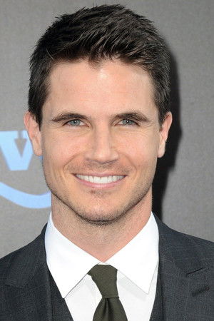 Robbie Amell Robbie Amell