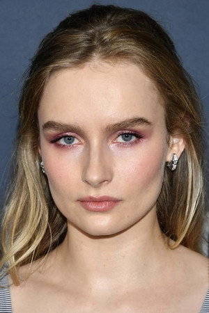 Olivia DeJonge Olivia DeJonge