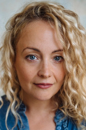 Victoria Elliott Victoria Elliott