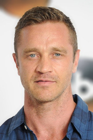 Devon Sawa Devon Sawa