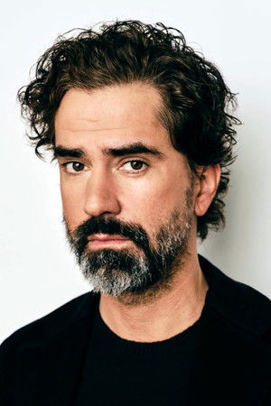 Hamish Linklater Hamish Linklater